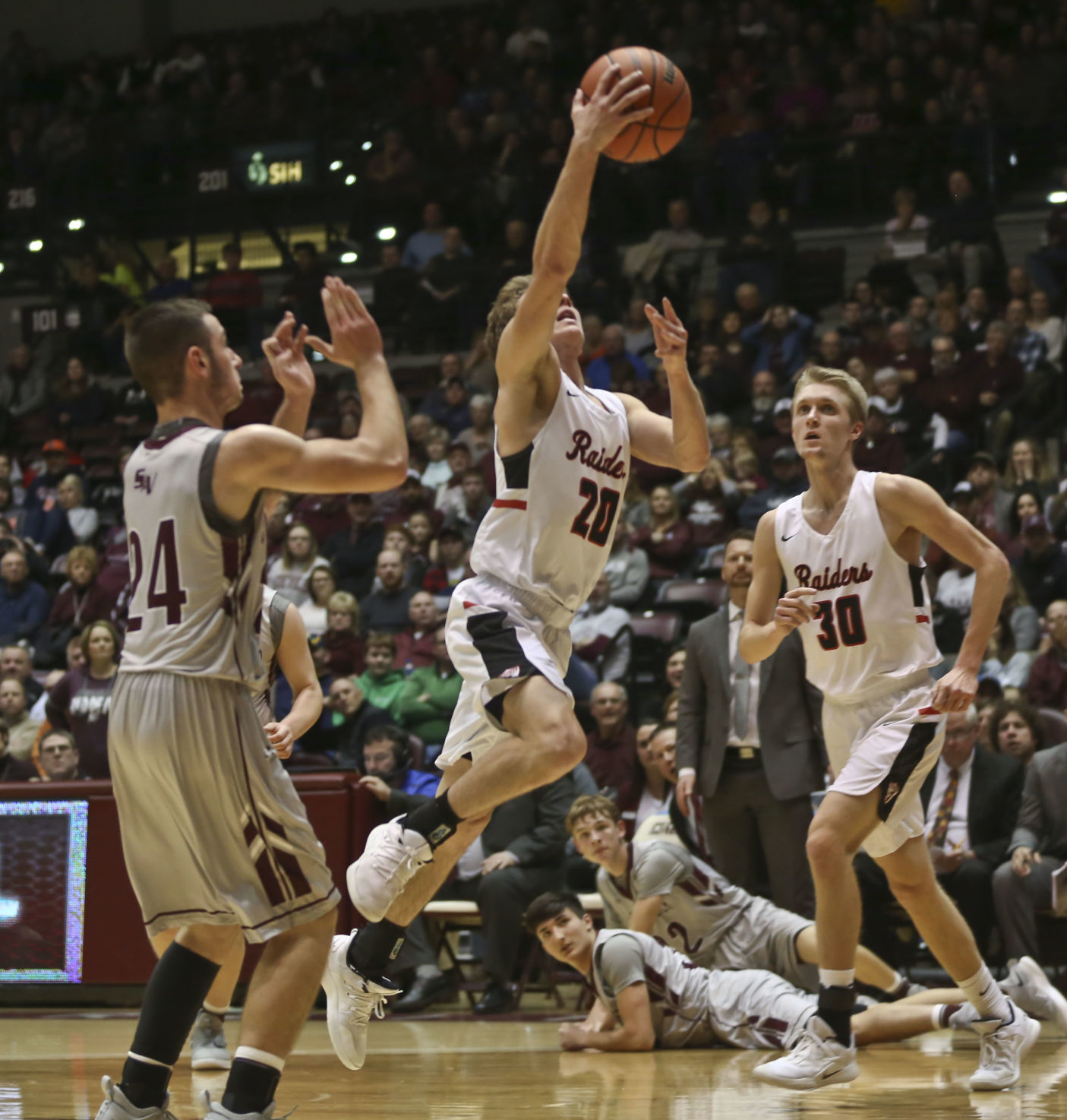CAM Sesser Valier 27 3.05.19.JPG